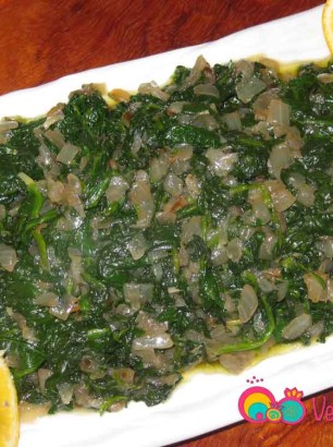 Steamed-Spinach-with-Caramalized-Onions