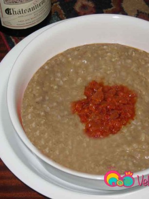 Jidabour garnished with onion pepper sauce.