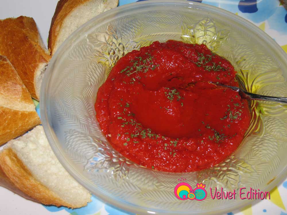 Pepper paste is widely used in Armenian recipes side by side with tomato paste. It also makes an excellent appetizer topped with dried mint and olive oil.