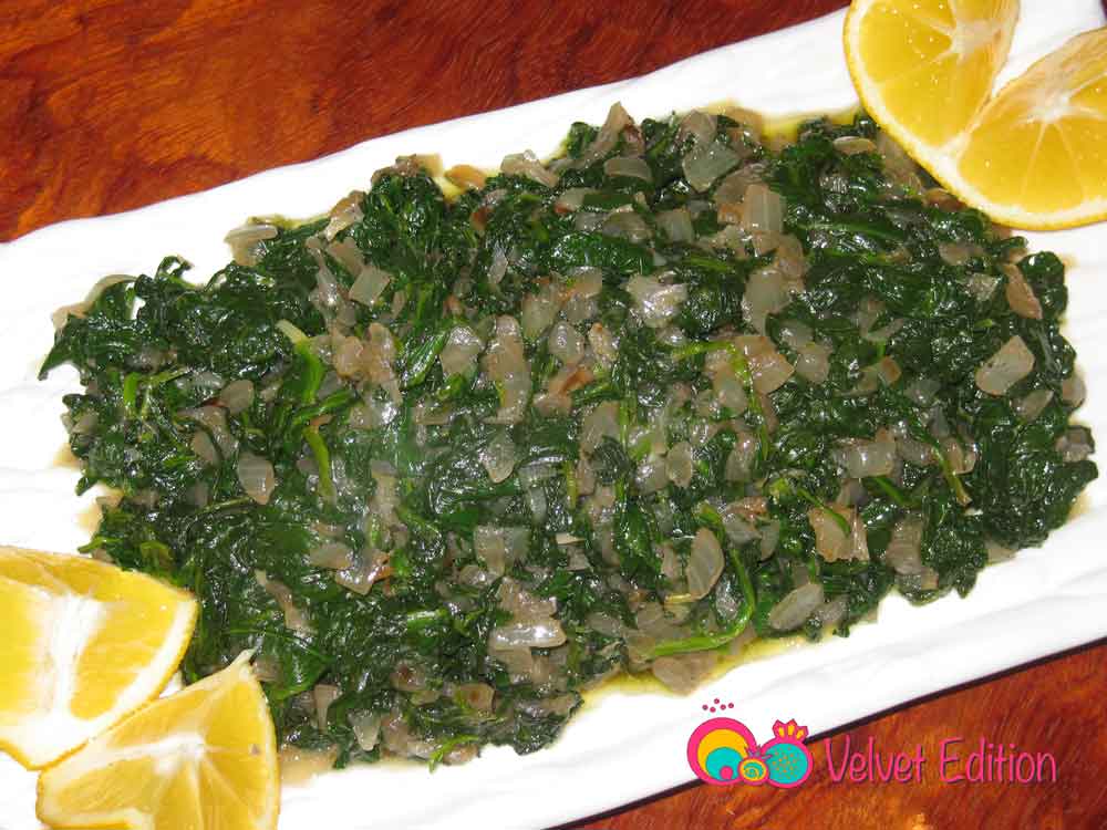 Steamed Spinach with Caramelized Onions