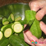 Cut the zucchinis into 1 inch pieces.