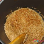 Stir together the bulgur with the vermicelli.