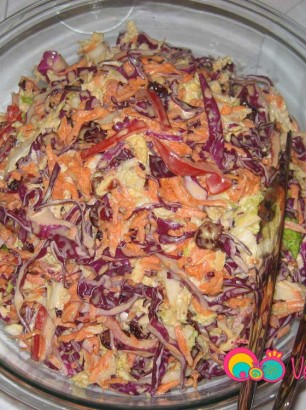 Combine the shredded vegetables and the dressing together in a large bowl.