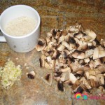 Chopped mushrooms, garlic and Calrose rice